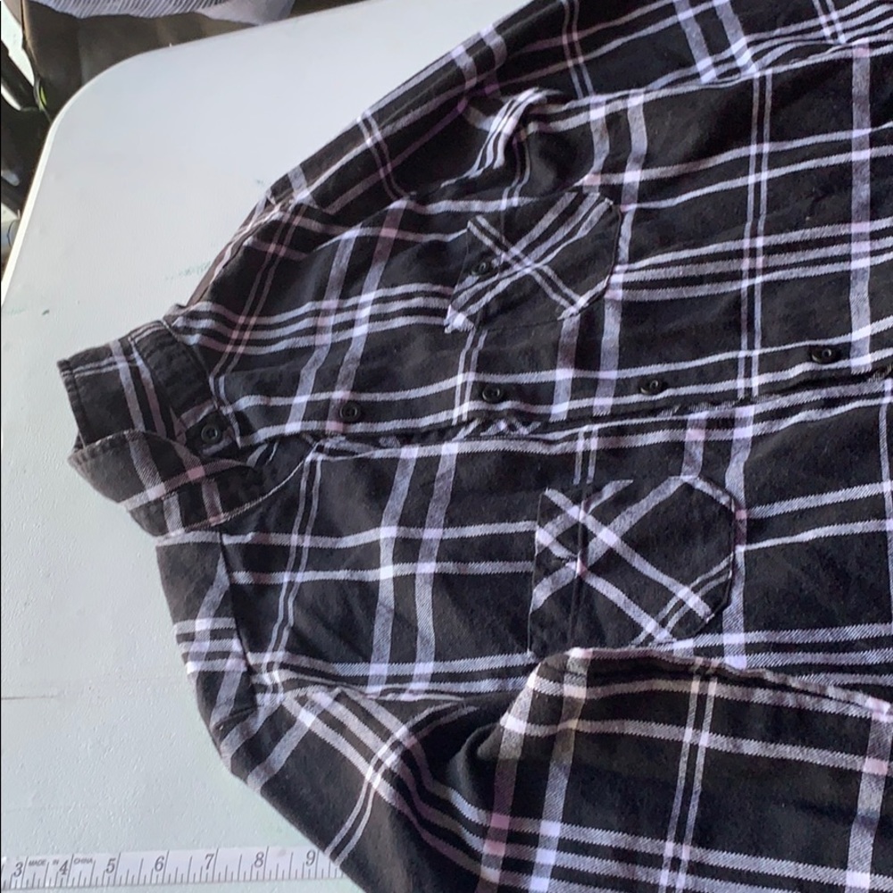 Shirt - Picture 2 of 7